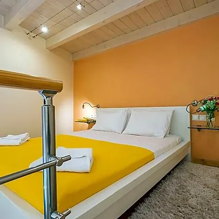 Boutique Fortino Aparthotel 3*